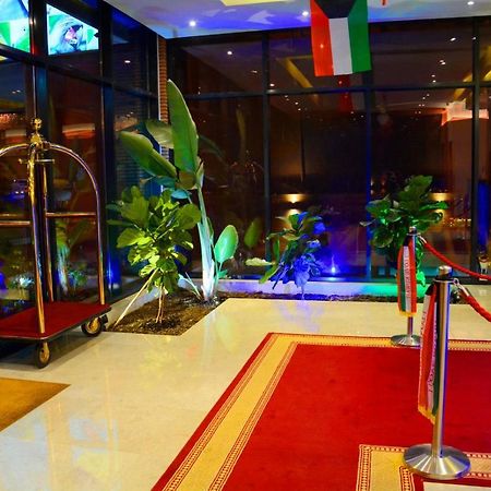 Aparthotel ذا فيفتى ايت السالمية Kuwait City Exterior foto