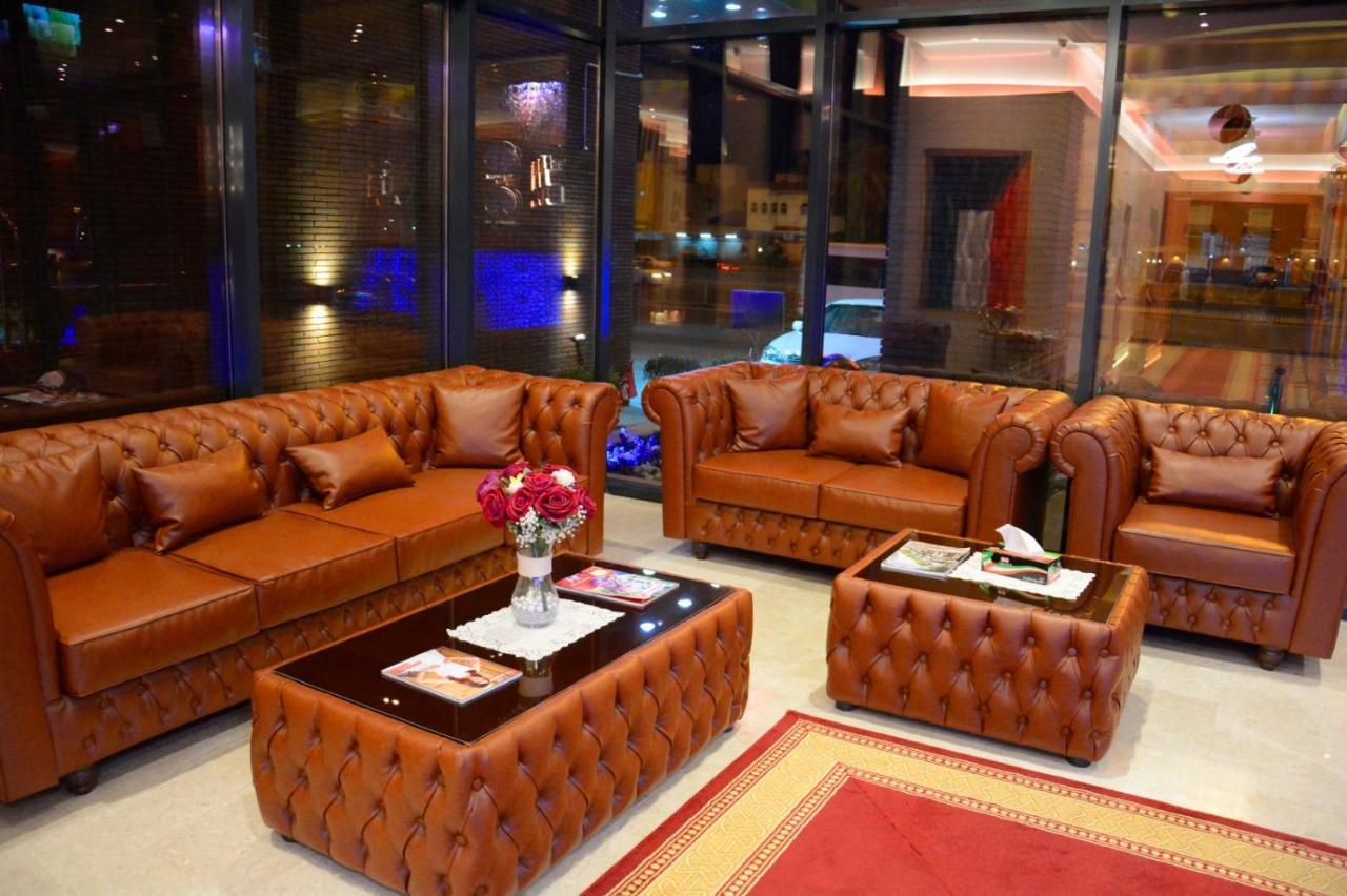 Aparthotel ذا فيفتى ايت السالمية Kuwait City Exterior foto