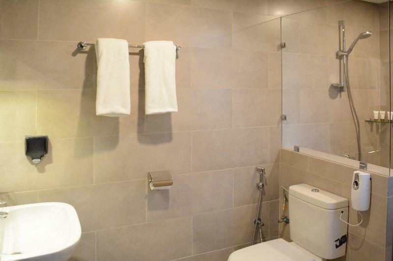Aparthotel ذا فيفتى ايت السالمية Kuwait City Exterior foto